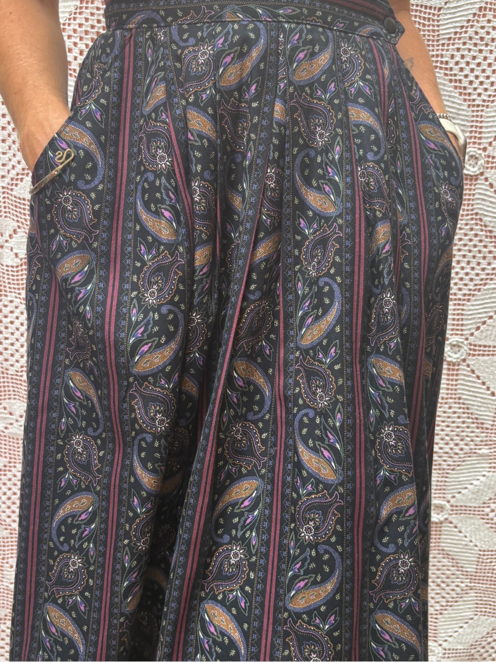 Vintage Paisley Pleated Midi Skirt Sz XS - Picture 2 of 14